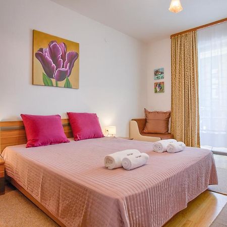 Cozy One-Bedroom Apartment With Nature View By Flat Mаnager Razlog Exterior photo